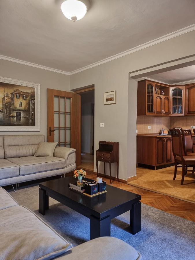 Tirana Center Cozy Apartment 外观 照片